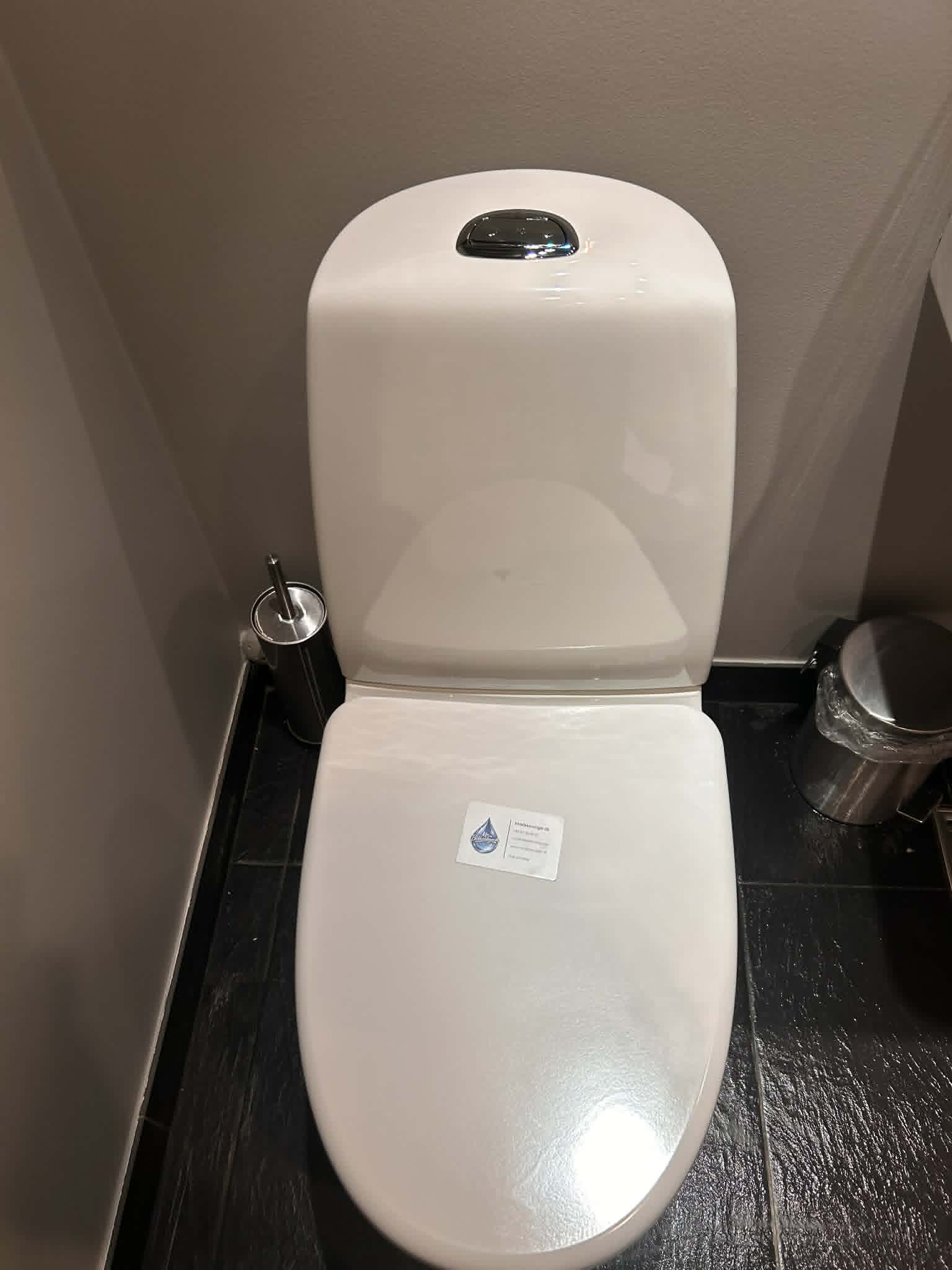 Toilet montering - Baki Montage & Service